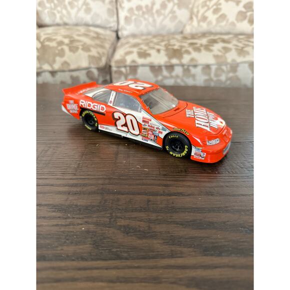 Tony Stewart #20 Home Depot 1999 Rookie 1/24 Die-Cast Car – Action AP - Picture 8 of 8